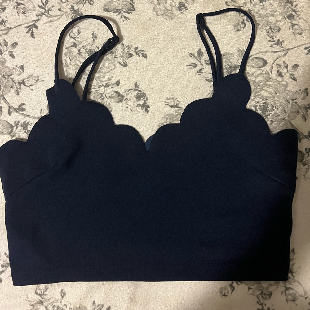 Cute blue crop top!